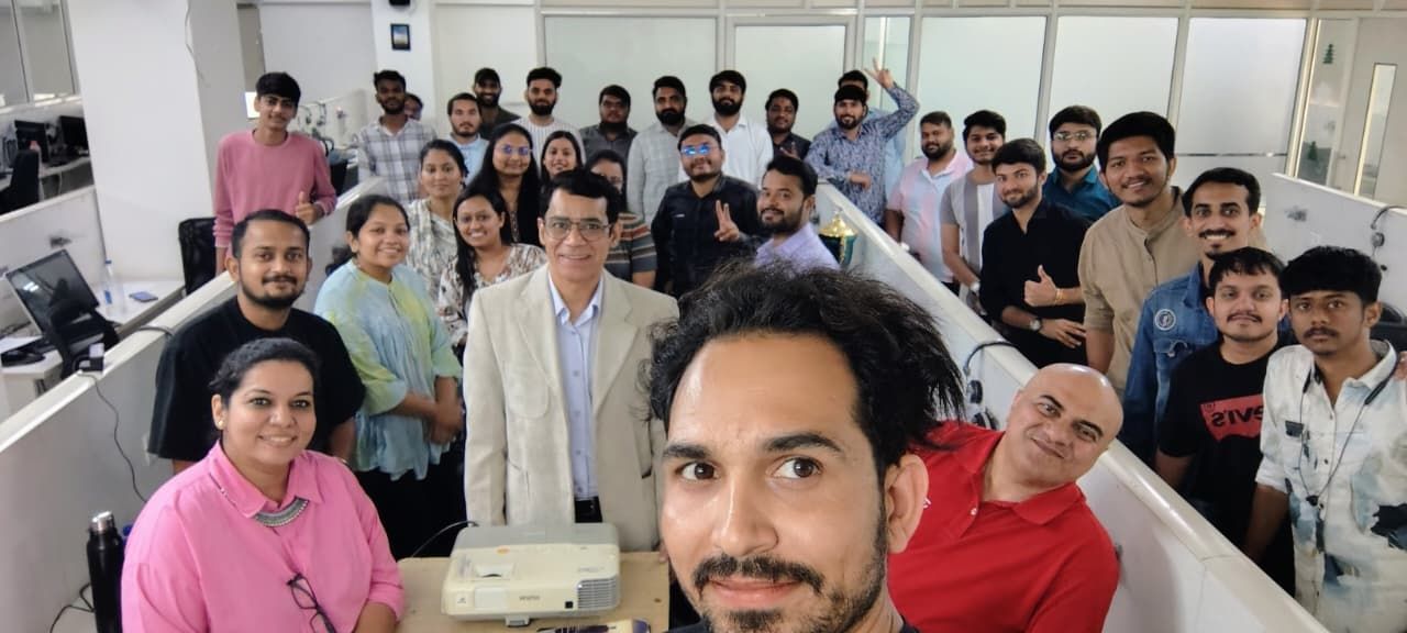 Corporate team-building circle